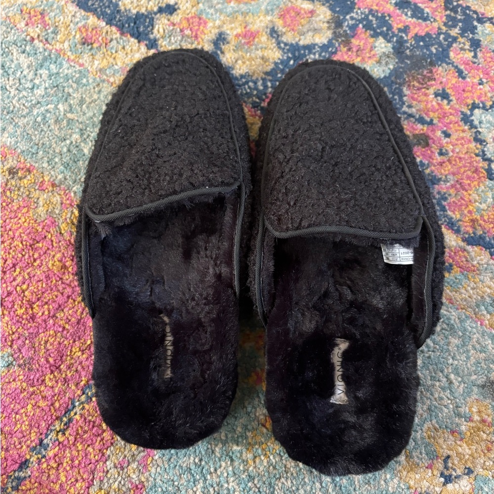 Vionic Black Plush Slippers